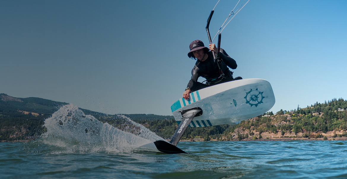 KITE WAKE WING FOIL Performance seit 1999 SLINGSHOT